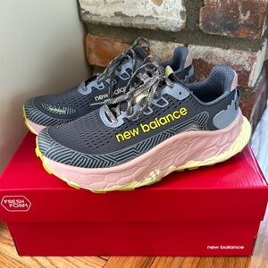 New Balance Fresh Foam X More Trail v3 Women's size 8